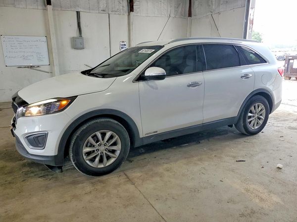 2016 KIA SORENTO L / LX