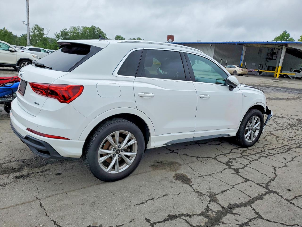 2024 AUDI Q3