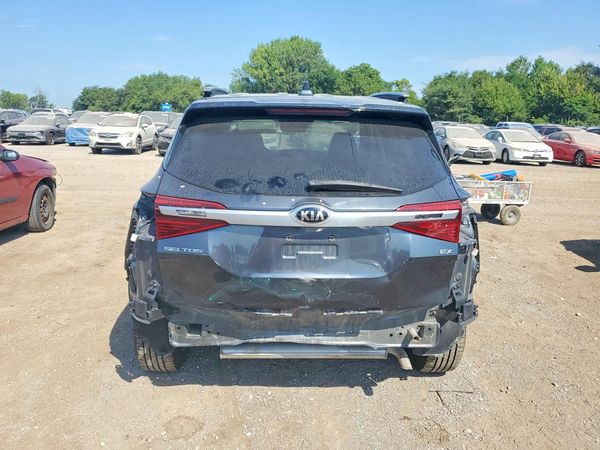 2021 KIA SELTOS EX