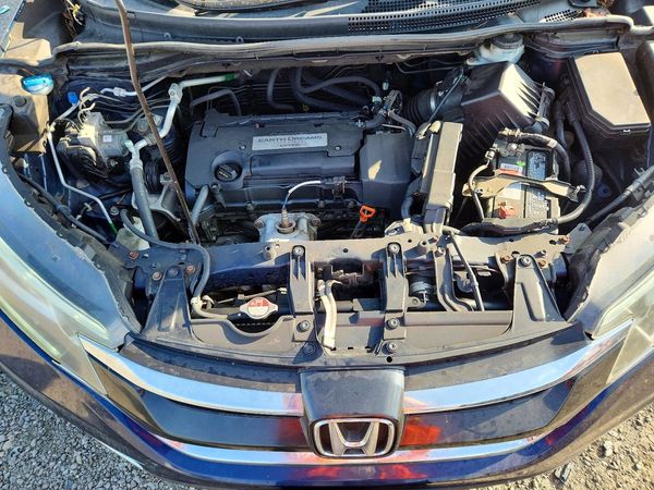 2015 HONDA CRV EX-L — Engine bay