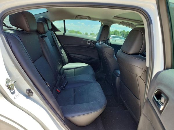 2016 ACURA ILX Premium/Tech