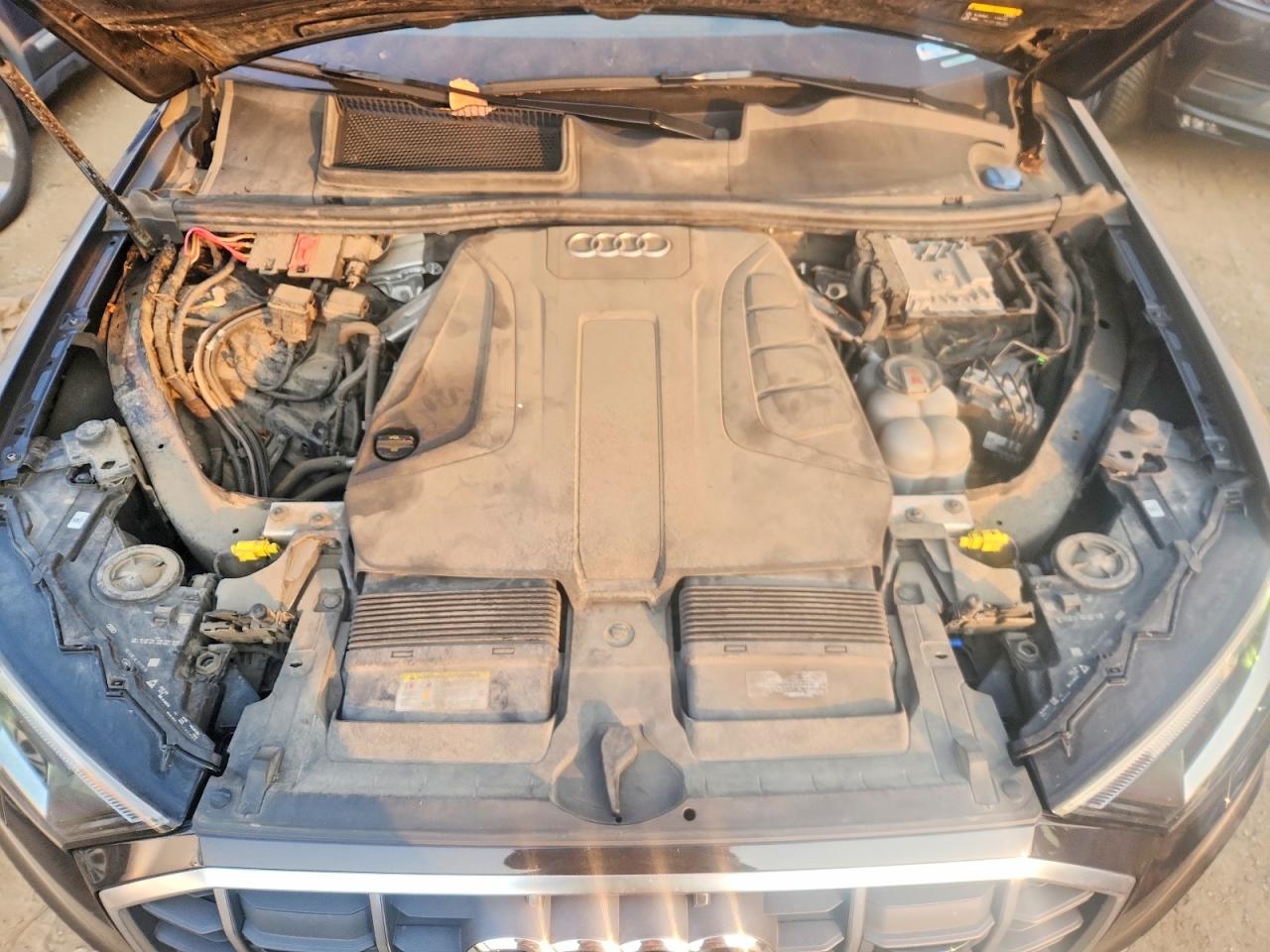 2021 AUDI Q7 quattro Premium Plus