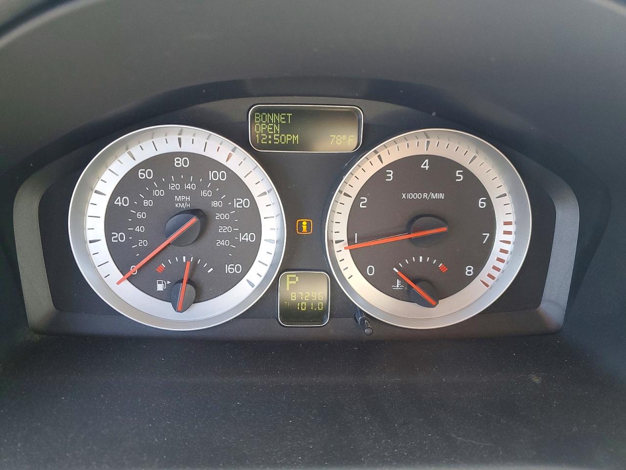 2012 VOLVO C70
