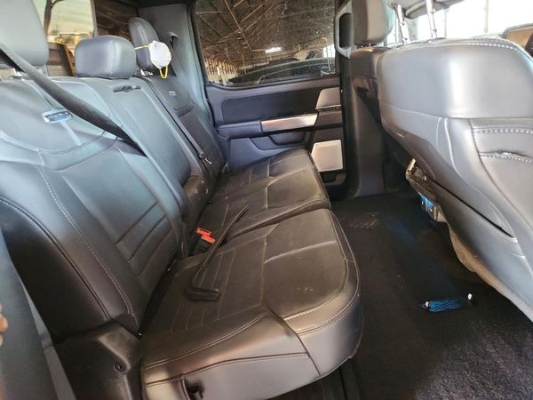 2025 FORD F150 Platinum