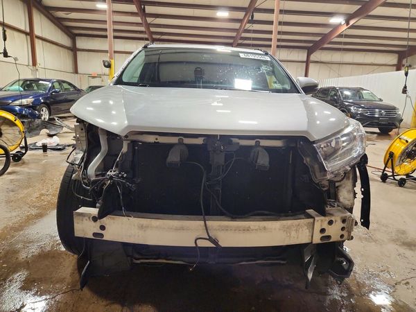 2017 TOYOTA HIGHLANDER SE/XLE