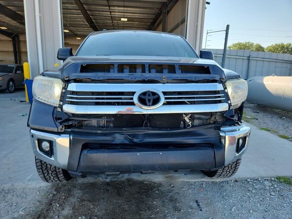 2016 TOYOTA TUNDRA
