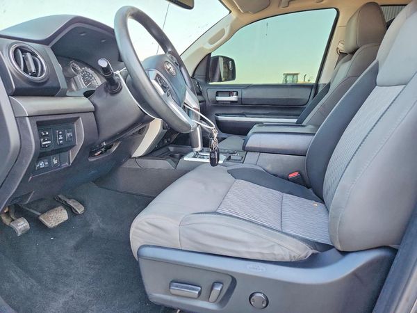 2016 TOYOTA TUNDRA