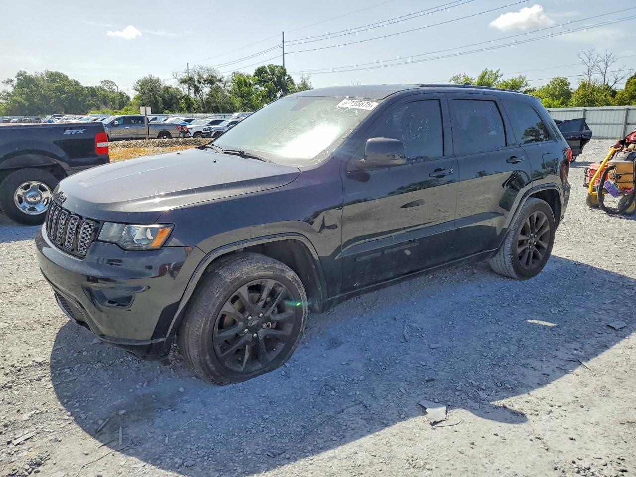 2018 JEEP GRAND CHEROKEE LAREDO 4X2