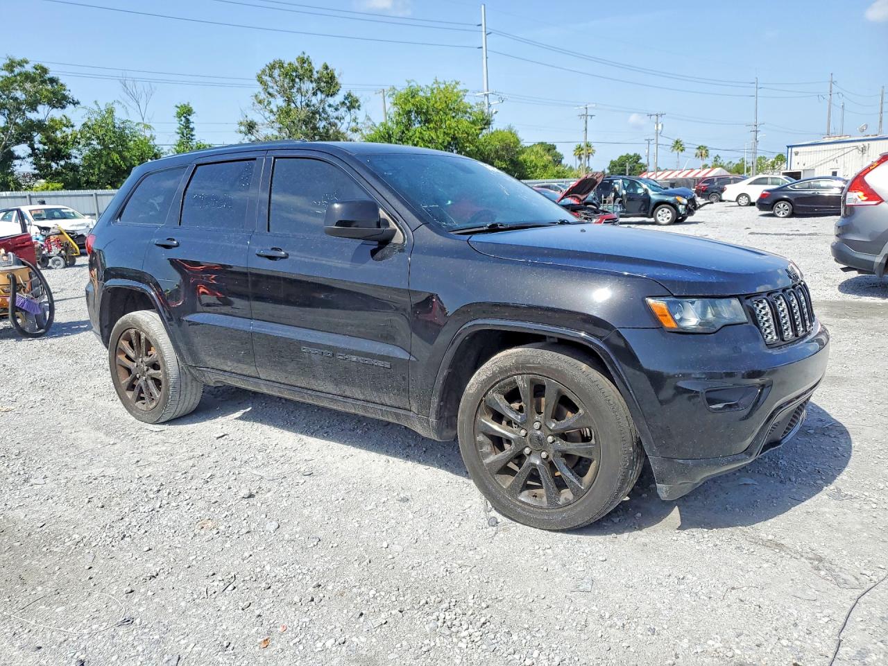 2018 JEEP GRAND CHEROKEE LAREDO 4X2