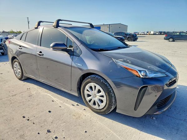 2022 TOYOTA PRIUS