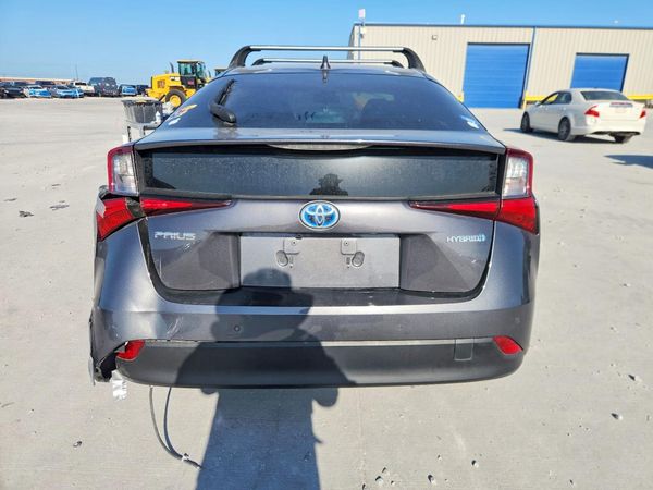 2022 TOYOTA PRIUS