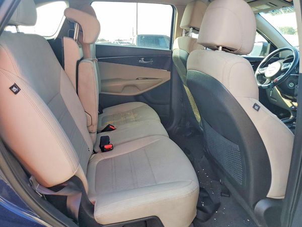 2017 KIA SORENTO