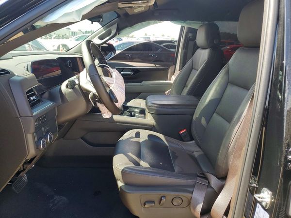 2025 CHEVROLET TAHOE