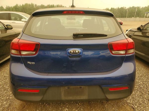 2018 KIA RIO 5-DOOR LX, S
