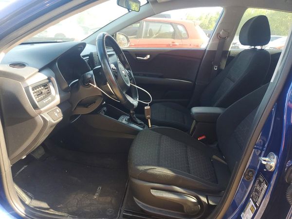 2018 KIA RIO 5-DOOR LX, S