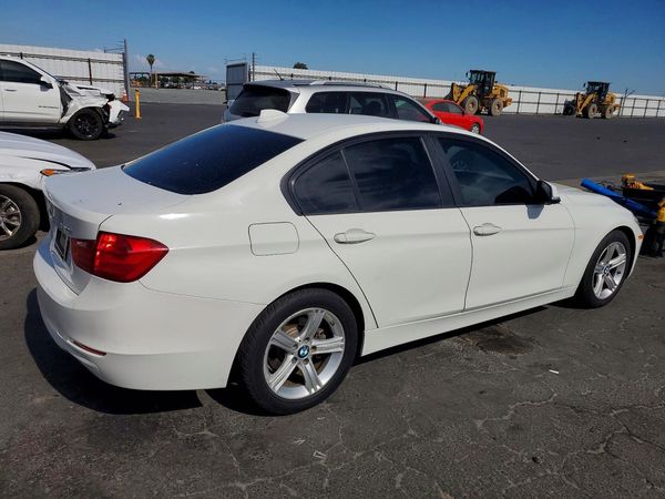 2014 BMW 320