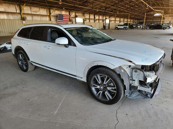 2018 VOLVO V90 CROSS COUNTRY Inscription