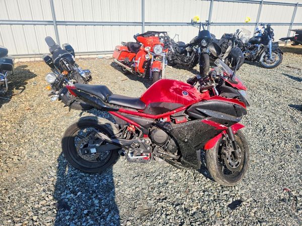 2015 YAMAHA FZ6