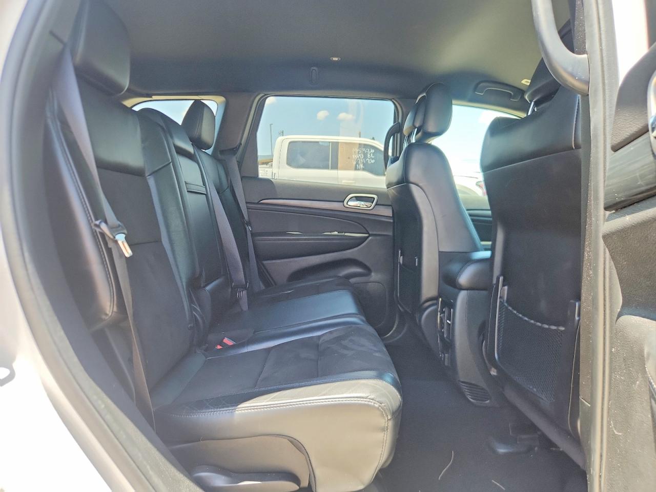 2021 JEEP GRAND CHEROKEE LAREDO 4X2