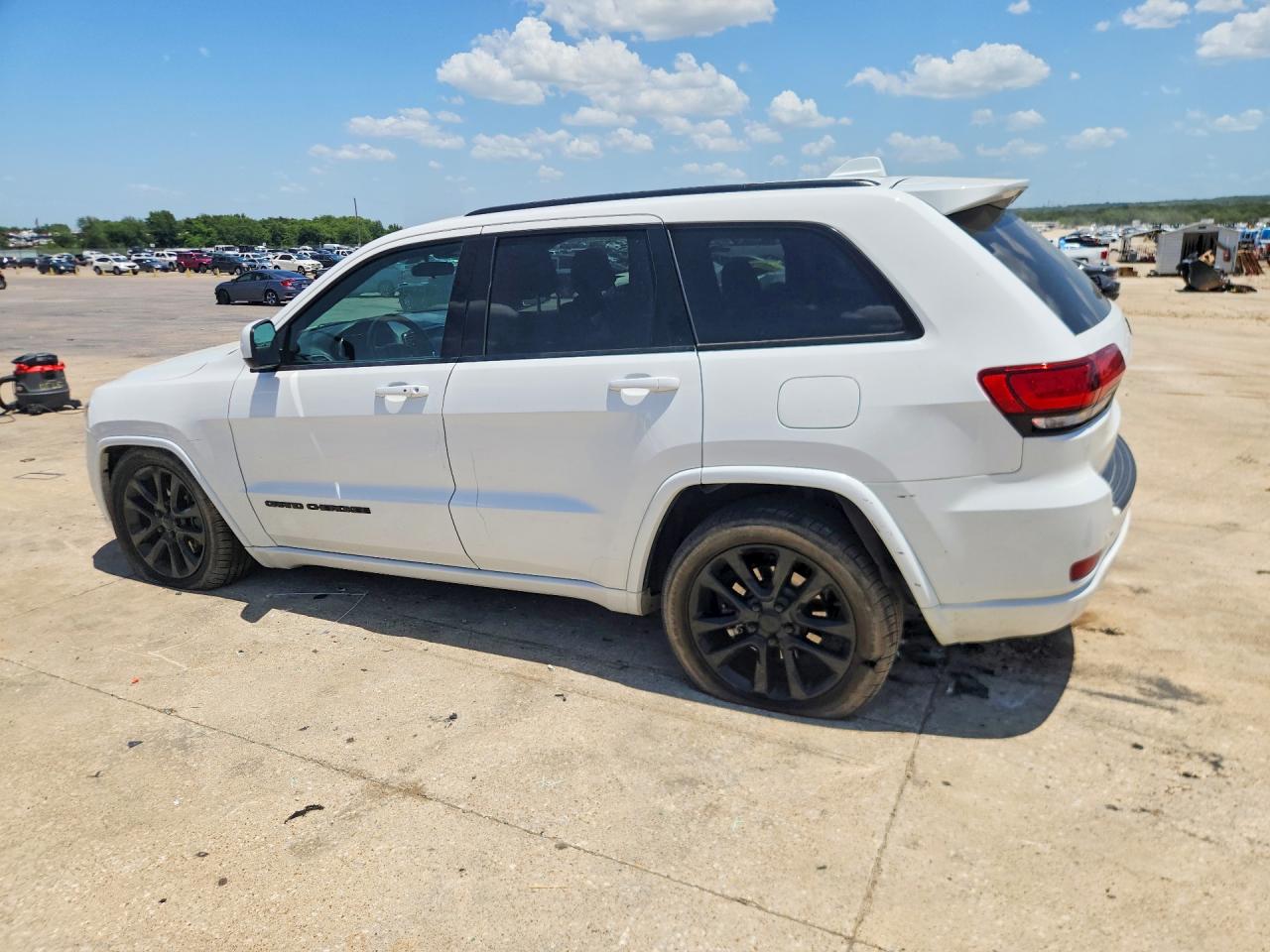 2021 JEEP GRAND CHEROKEE LAREDO 4X2