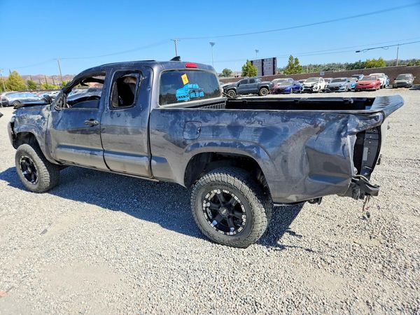 2019 TOYOTA TACOMA SR5