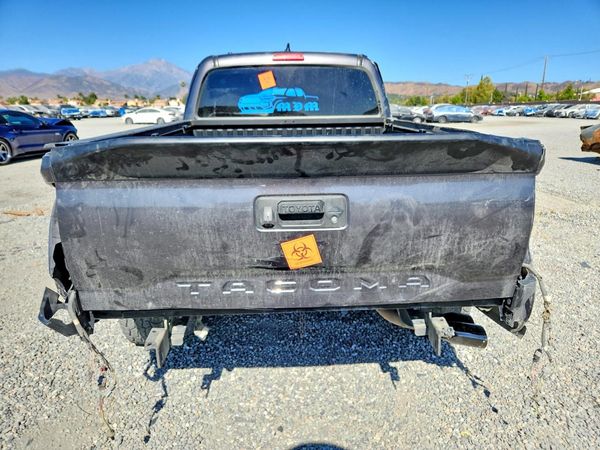 2019 TOYOTA TACOMA SR5