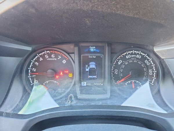 2019 TOYOTA TACOMA SR5
