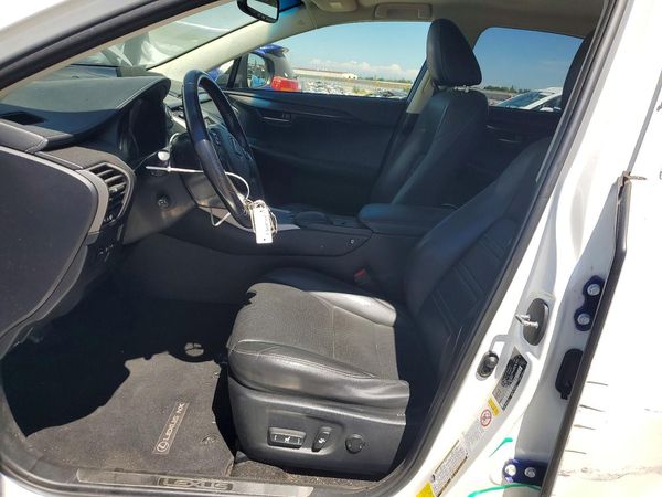 2016 LEXUS NX 200T 200t Luxury