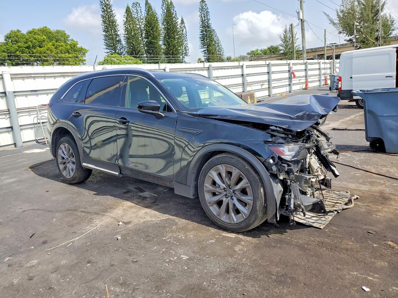 2024 MAZDA CX-90 Premium Package