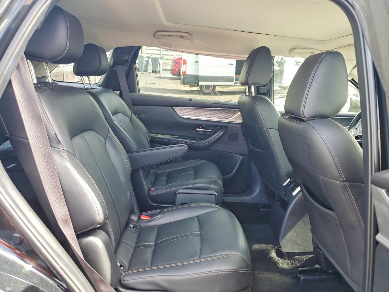 2024 MAZDA CX-90 Premium Package