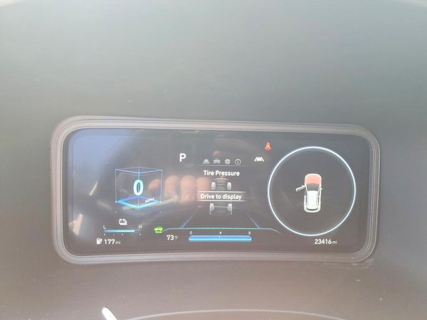 2023 HYUNDAI KONA SE