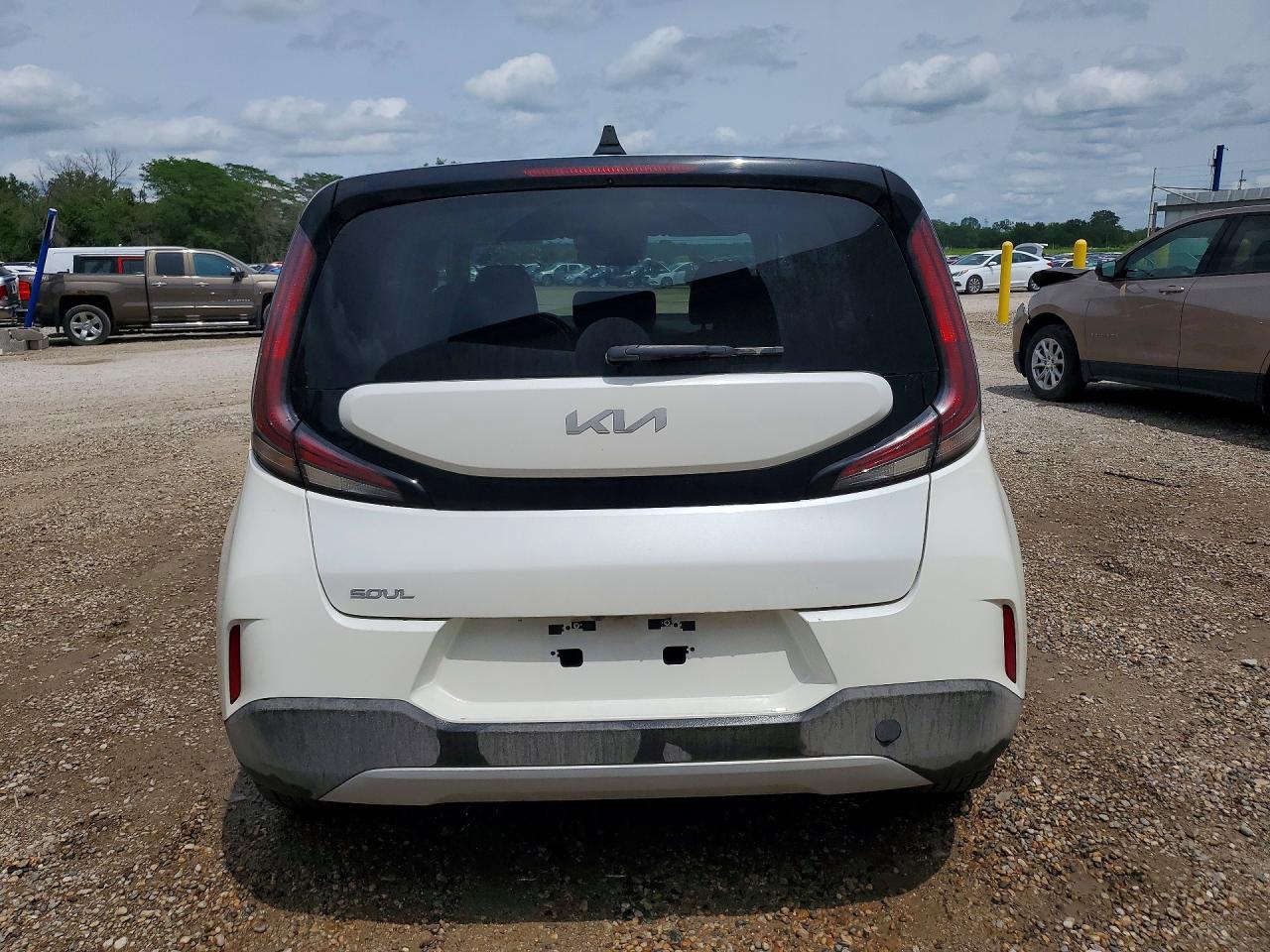 2025 KIA SOUL LX, S