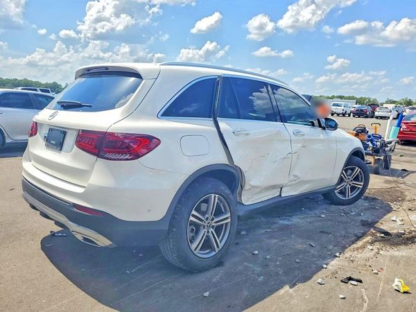2022 MERCEDES-BENZ GLC GLC300