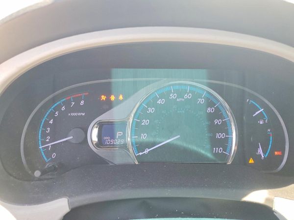 2012 TOYOTA SIENNA