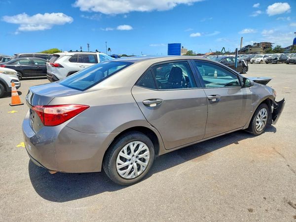 2017 TOYOTA COROLLA