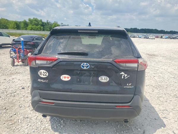2024 TOYOTA RAV4 LE