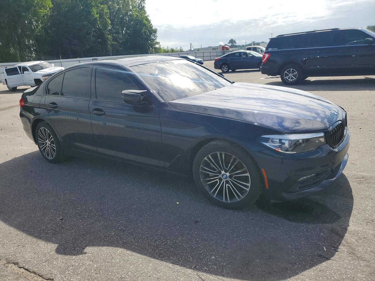 2018 BMW 530