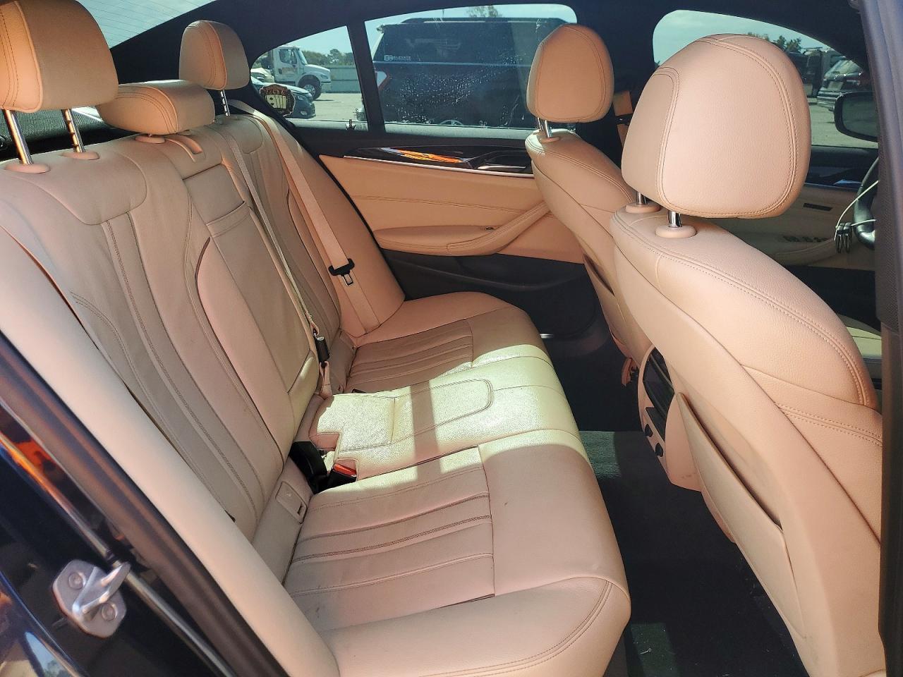 2018 BMW 530