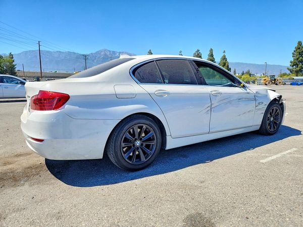 2016 BMW 528