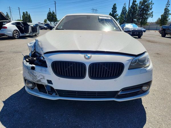 2016 BMW 528