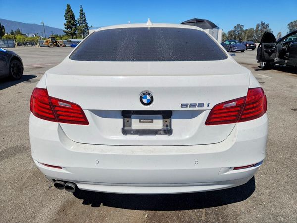 2016 BMW 528