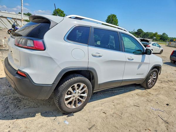 2019 JEEP CHEROKEE LATITUDE FWD