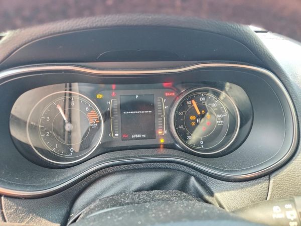 2019 JEEP CHEROKEE LATITUDE PLUS 4X4