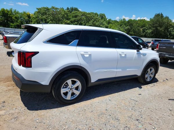 2023 KIA SORENTO LX