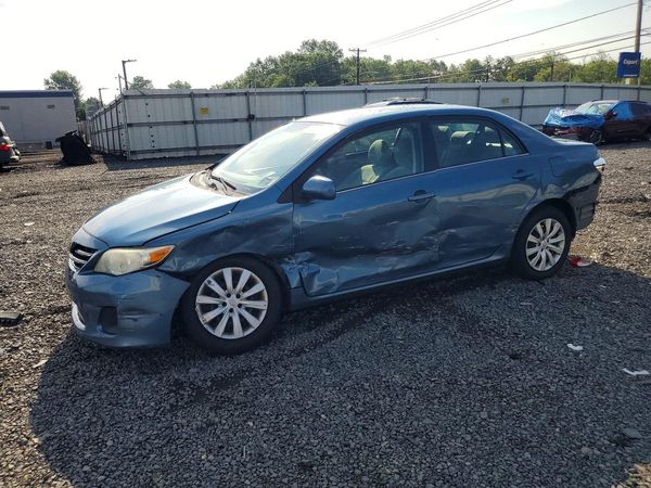 2013 TOYOTA COROLLA