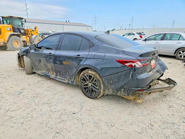 2025 TOYOTA CAMRY