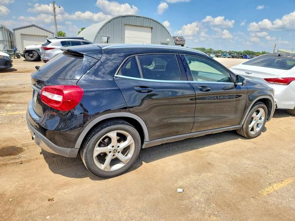 2019 MERCEDES-BENZ GLA GLA250-4M