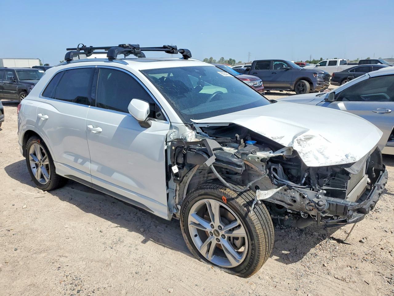 2023 AUDI Q3