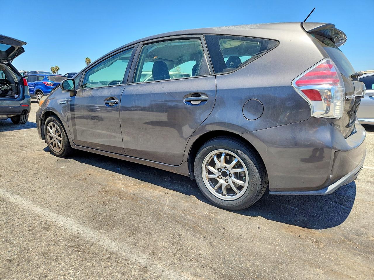 2016 TOYOTA PRIUS V