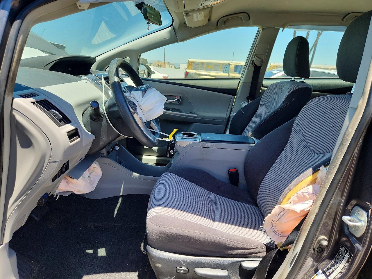 2016 TOYOTA PRIUS V